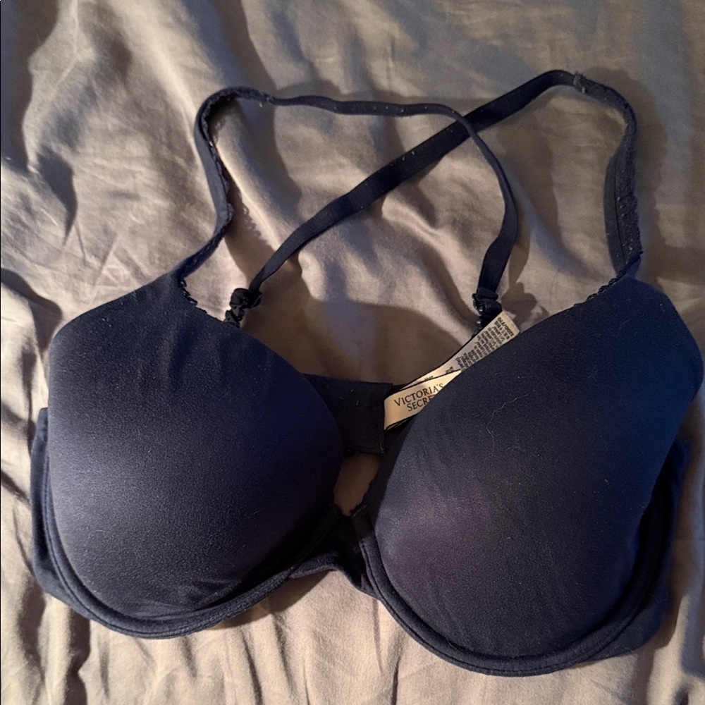 Victoria's Secret Deep Navy Blue Bra 32DD wing lining, underwire
